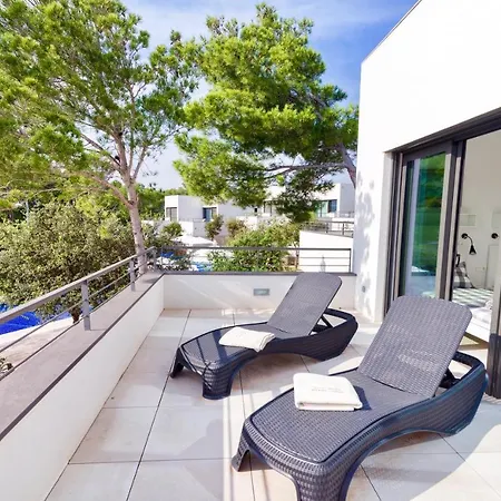 Villa Far De *