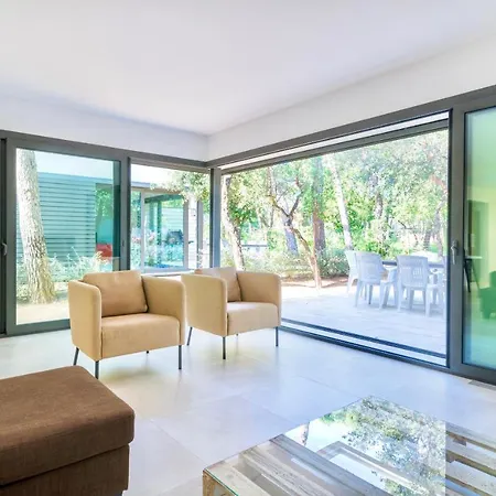 Far De Villa