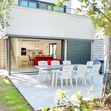 Villa Far De *